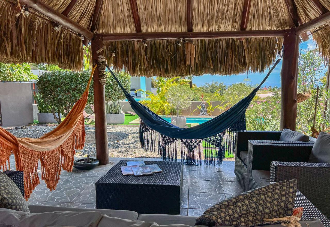 Lama Y Solo Unique Private Room Walking Distance To The Beach Палм Бийч Екстериор снимка