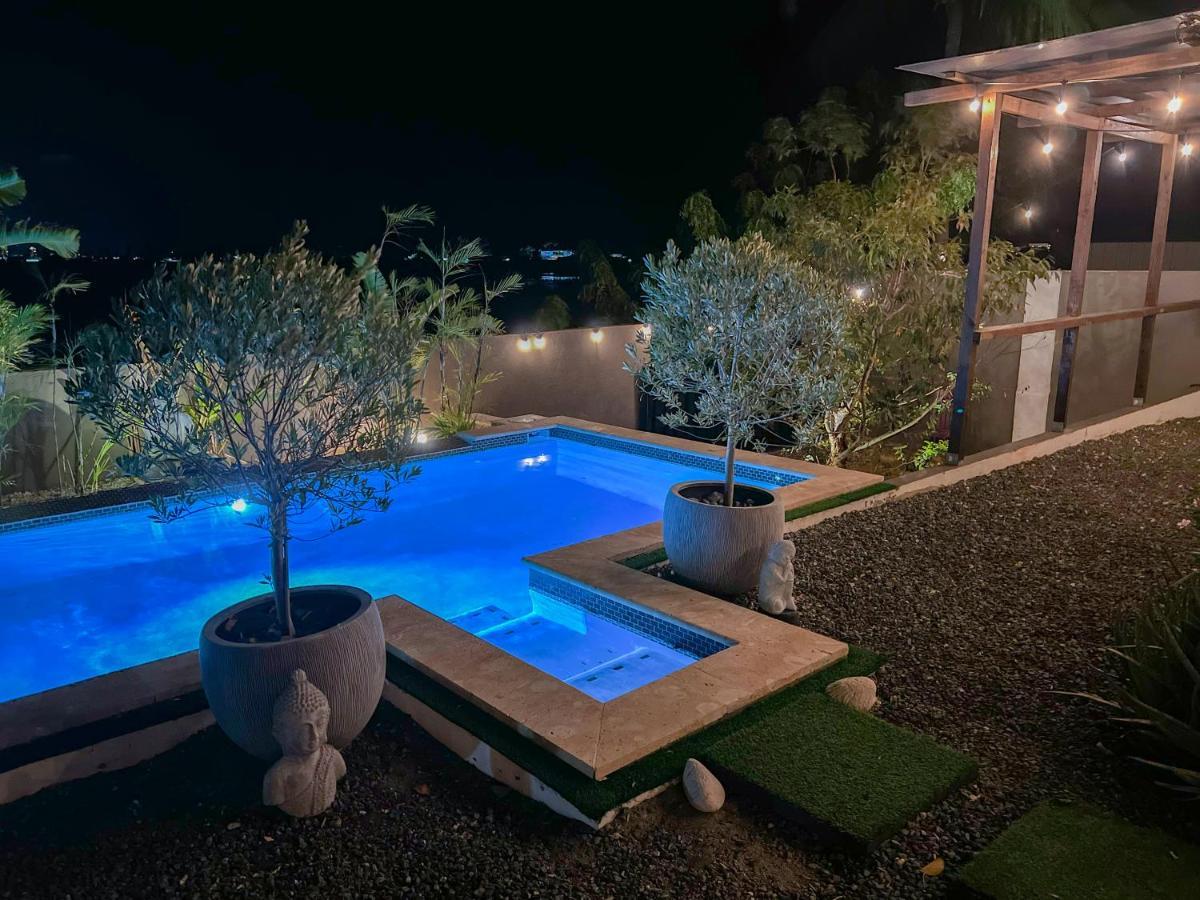 Lama Y Solo Unique Private Room Walking Distance To The Beach Палм Бийч Екстериор снимка